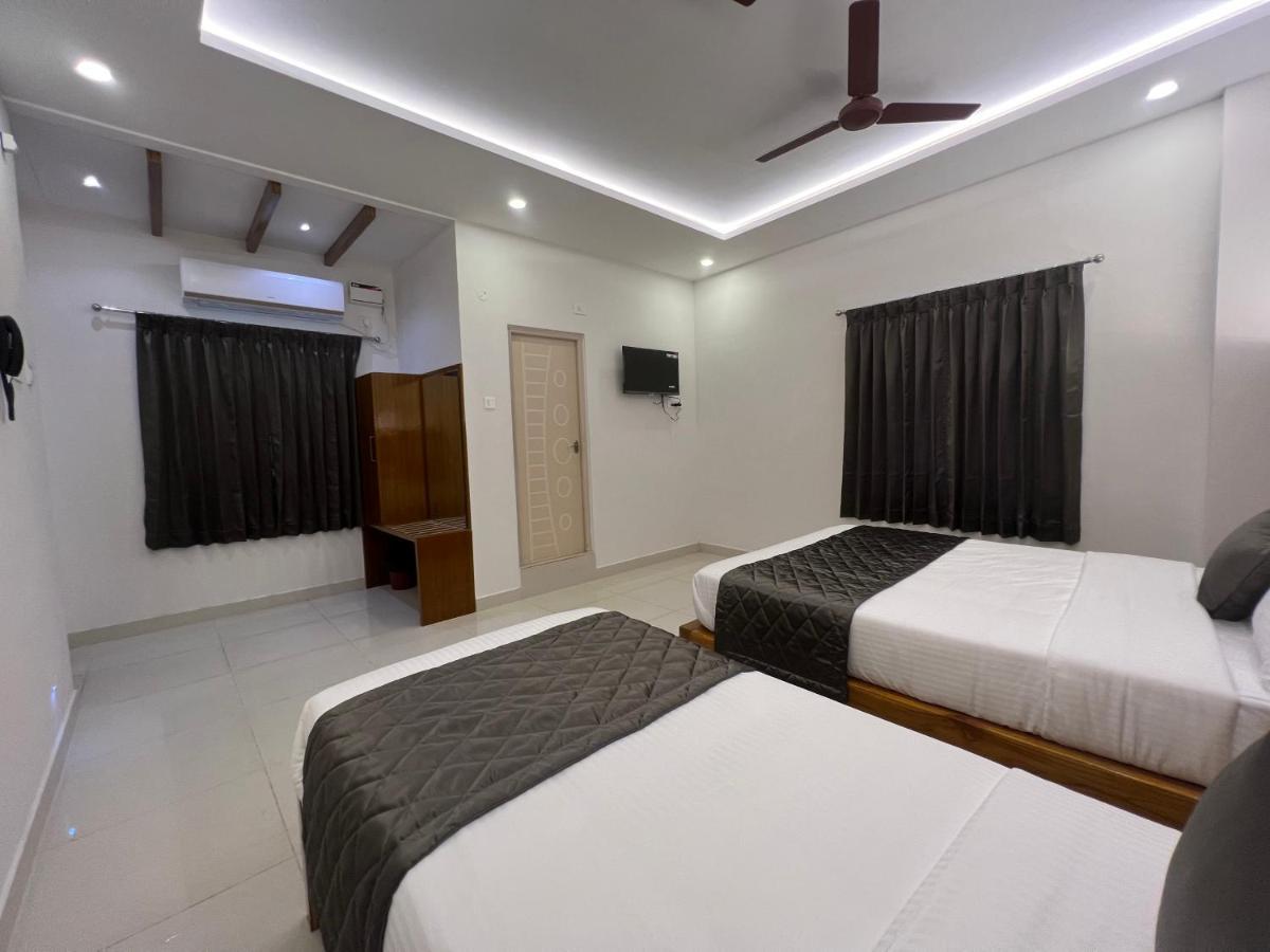 Le Hotel Host Tiruchirappalli Exterior foto